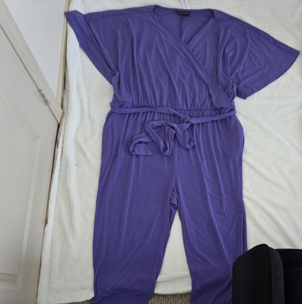 Lane Bryant Purple Jumpsuit with V-Neck and Defined Waist - Picture 5 of 13